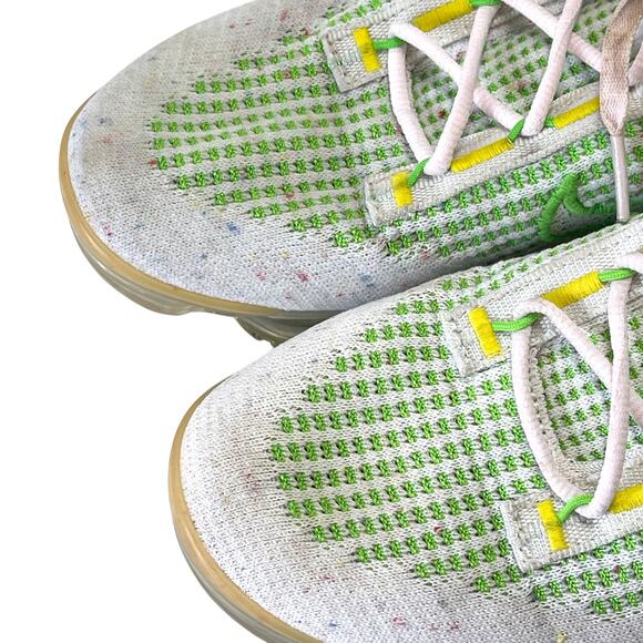 NIKE Air Vapormax Flyknit 2021 “Feel Love” FD0871-100 Sneaker Size US 9 - Picture 4 of 13